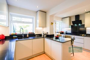 Photo 25- click for photo gallery